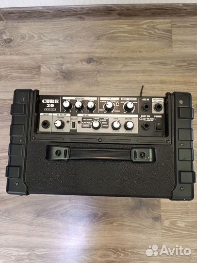 Гитарный комбоусилитель Roland cube 30