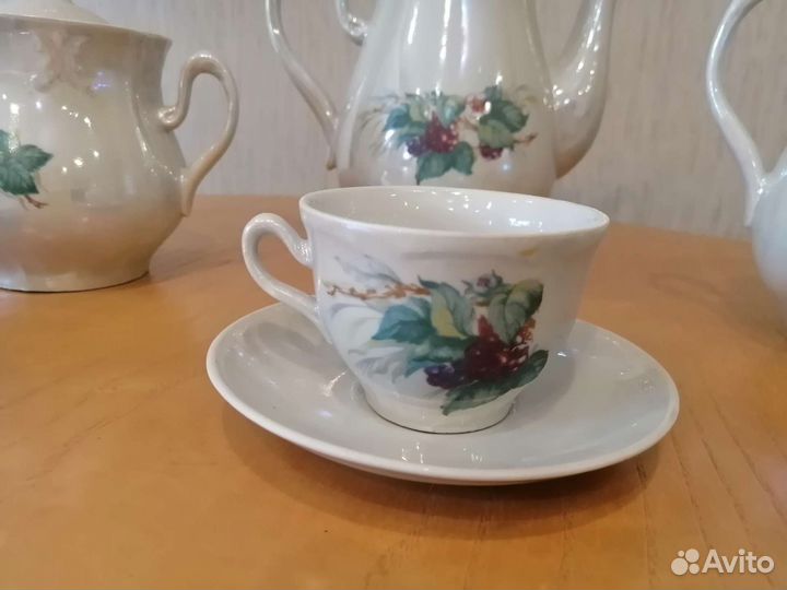 Сервизы кофейные или чайные 2шт