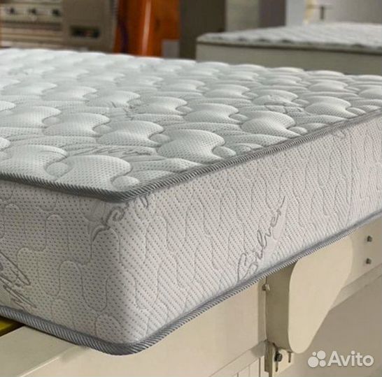 Матрас 140х200 новый