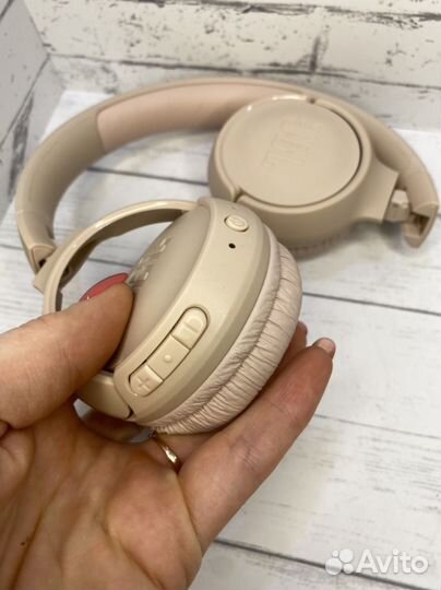 Беспроводные наушники jbl tune 500bt розовые pink