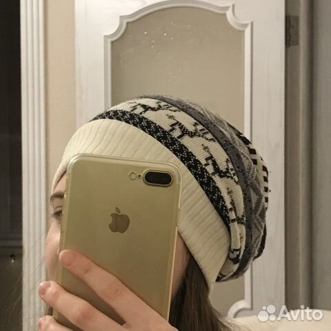 Шапка с оленями