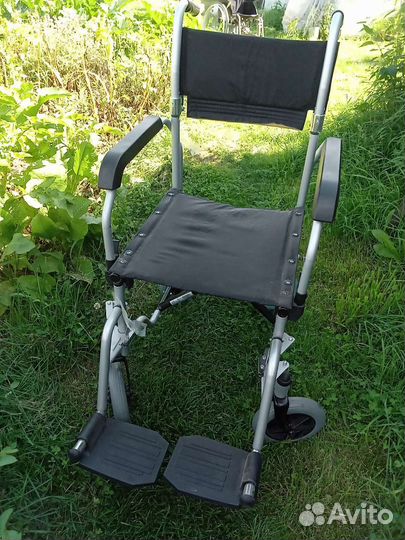 Инвалидная коляска новая