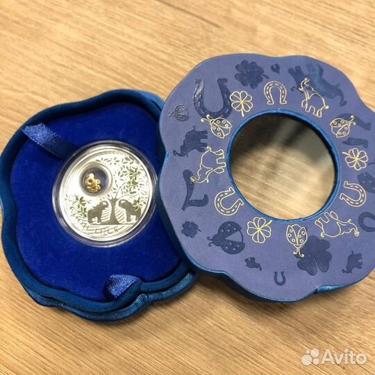 Символы удачи. Серебряные монеты для подарка