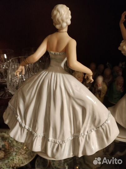 Статуэтка Германия танцовщица фарфор Реверанс