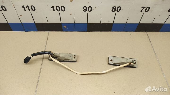 Фонарь подсветки номера Land Cruiser (150) -Prado