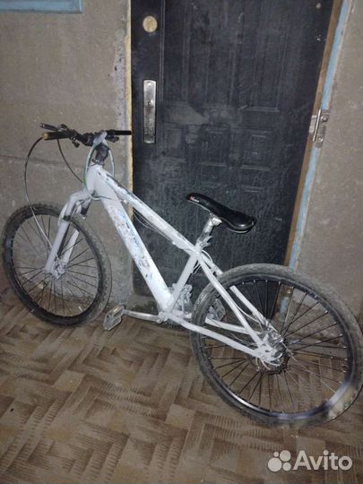 Прадаетсья велосипед