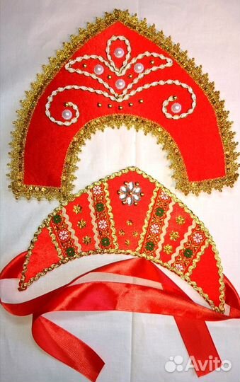 Кокошник в народном стиле