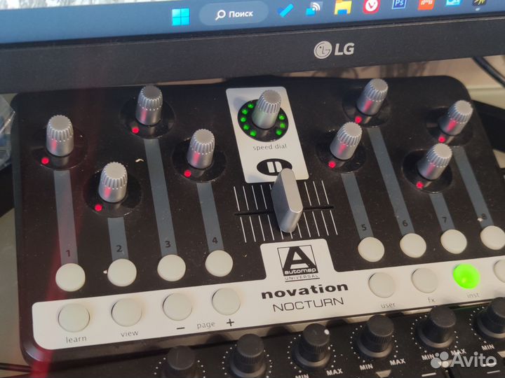 Novation nocturn миди контроллер