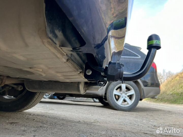 Фаркоп для Тойота Камри