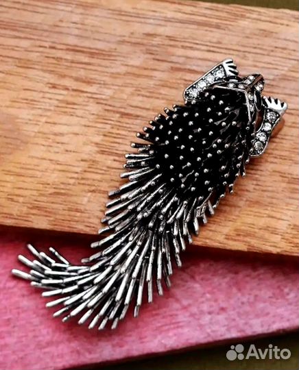 Брошь Ехидна