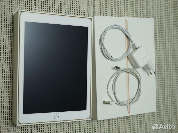 Продам iPad 6 2018 32gb WiFi