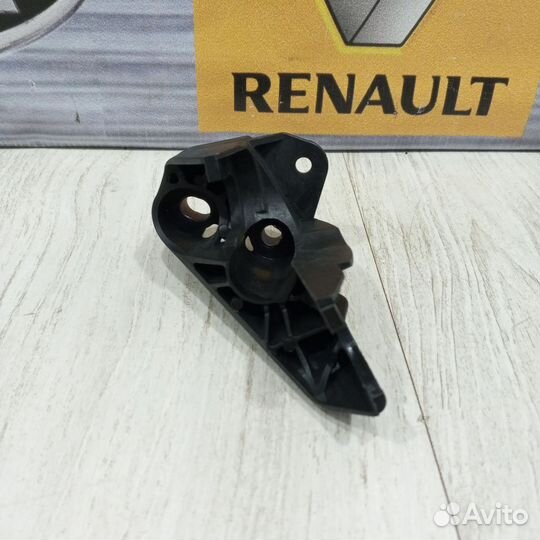 Кронштейн крепление троса кпп Nissan almera G15