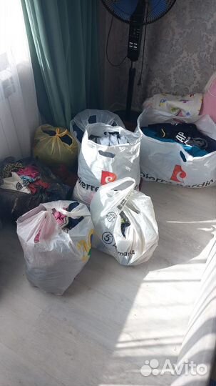 Отдам бесплатно вещи пакетом