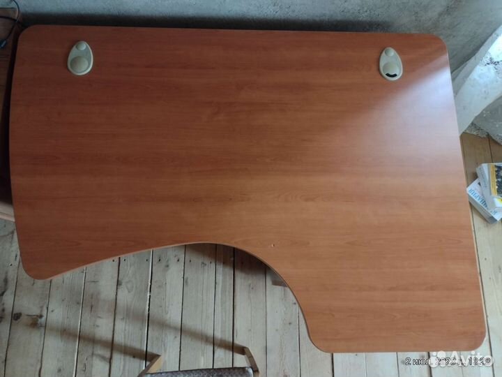 Стол компьютерный