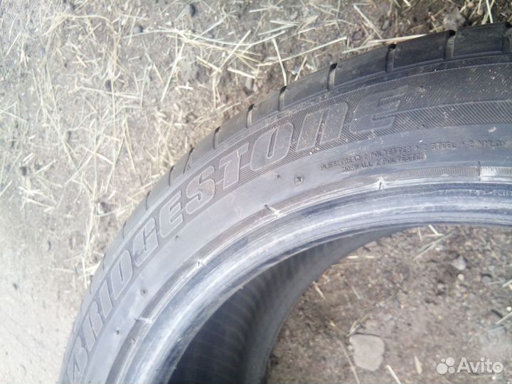 Bridgestone Potenza RE050A 215/50 R17