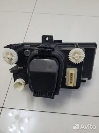 Фара передняя левая на сеат кордоба 93-96г