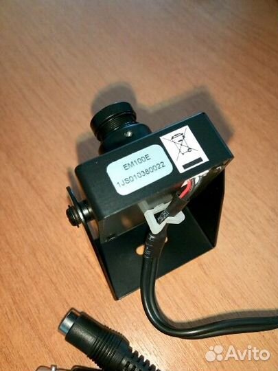 Черно-белая камера видеонаблюдения