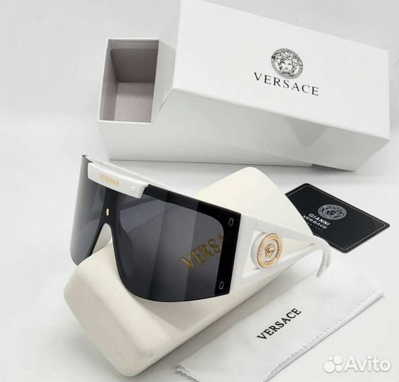 Солнцезащитные очки женские новые