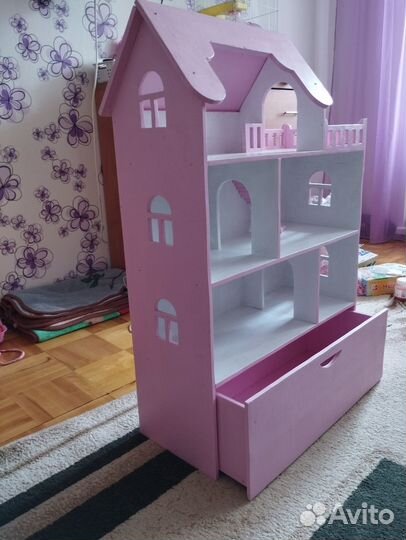 Кукольный домик с ящиком