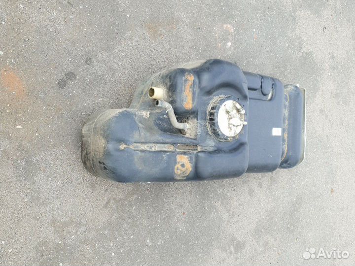 Топливный бак nissan navara D-40 2.5dci