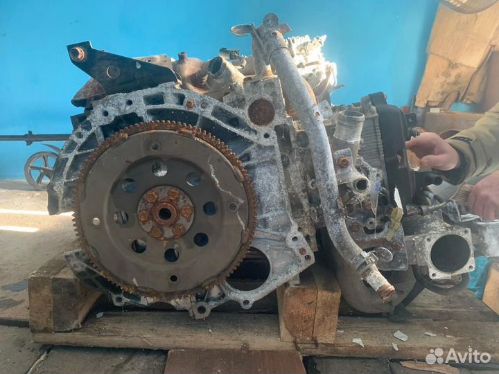 Двигатель Nissan на запчасти