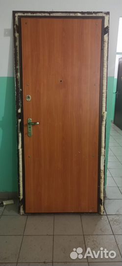 Дверь 85*212 металлическая