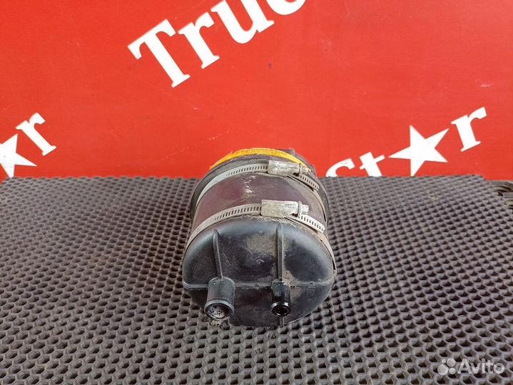 Бачок гидроусилителя