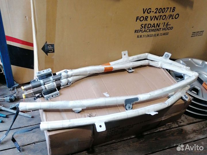 Шторка безопасности вольво s80