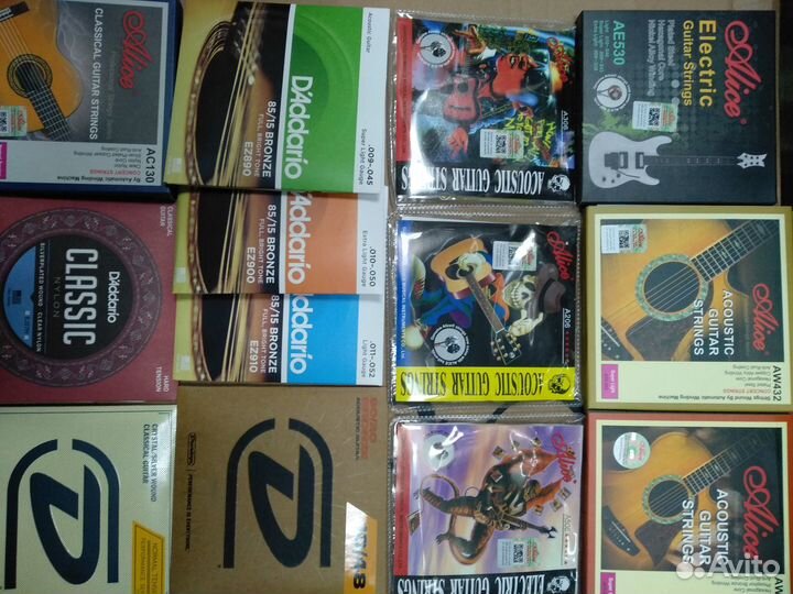 Струны для гитары в ассортименте