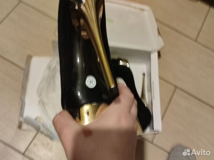 Туфли на каблуке