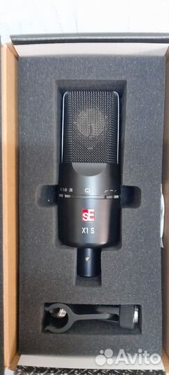 Студийный микрофон