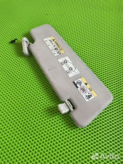 Рейндж ровер спорт 1 козырек солнцезащитный