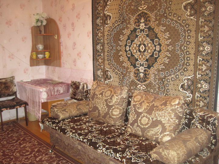 Комната 16 м² в 3-к., 2/4 эт.