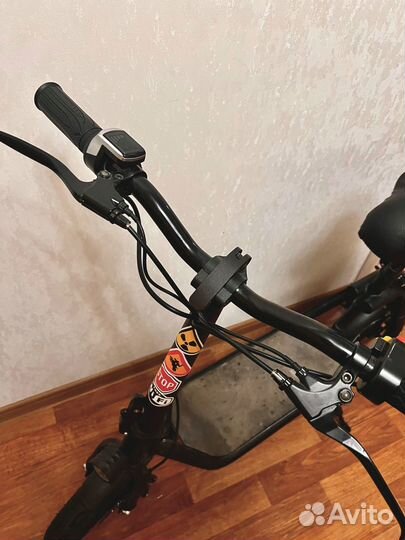 Электросамокат iconbit