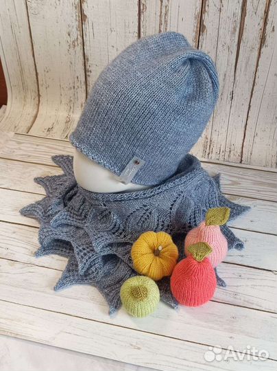 Шапка, мини бактус