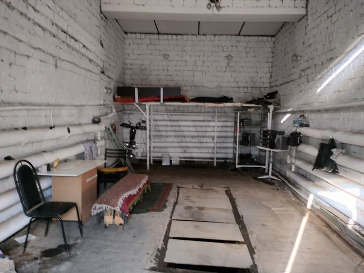 Гараж, > 30 м²