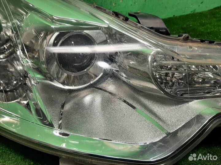 Фара правая ксенон Citroen C-Crosser 2007