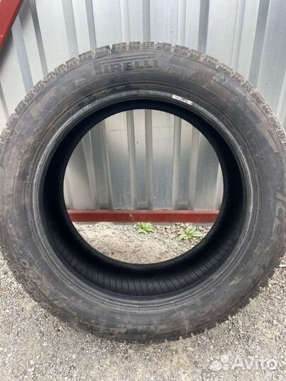 Pirelli Ice Zero FR 225/50 R17