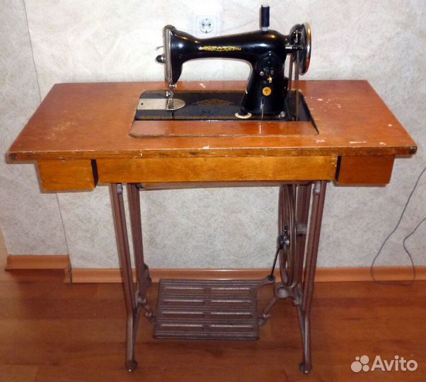 Машинка швейная ножная пмз