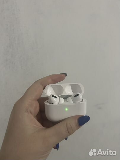 Наушники AirPods Pro