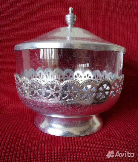 Винтажная конфетница