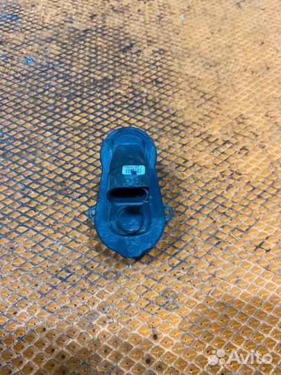 Моторчик стояночного тормоза задний Audi A6 C6 4F