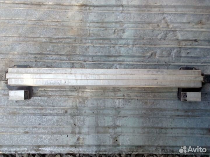 Усилитель бампера передний Subaru Forester (SG)