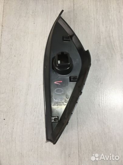 Уголок торпеды лев. LADA vesta 1.6 мт седан