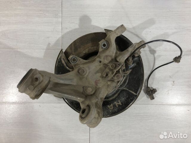 Поворотный кулак задний левый honda civic 8 4D 1.8