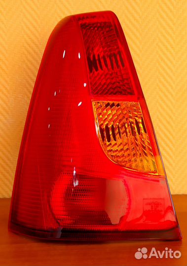 Задние фонари на renault logan 1