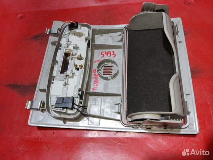 Плафон салонный Ford Mondeo 3 седан 2.0I 2003