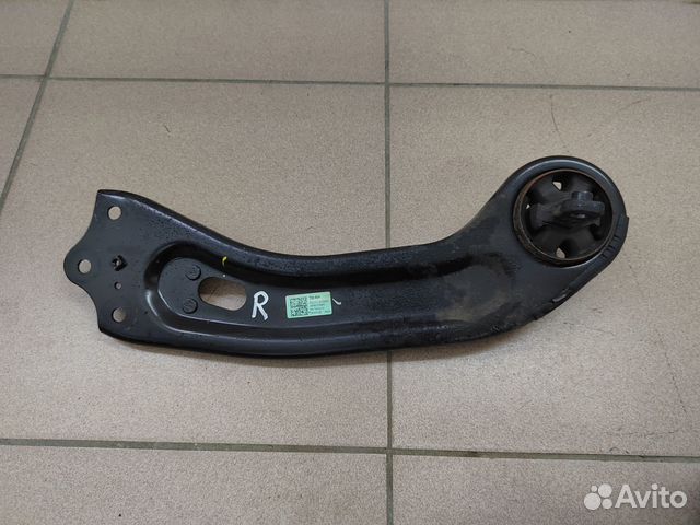 Рычаг продольный задний правый Hyundai Santa Fe 4