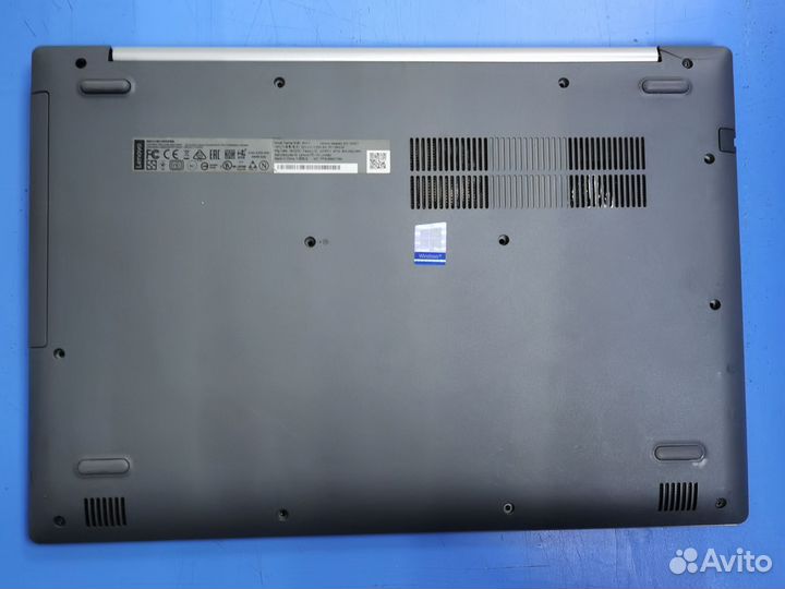 Ноутбук Lenovo 320-15 на запчасти. Экран, корпус