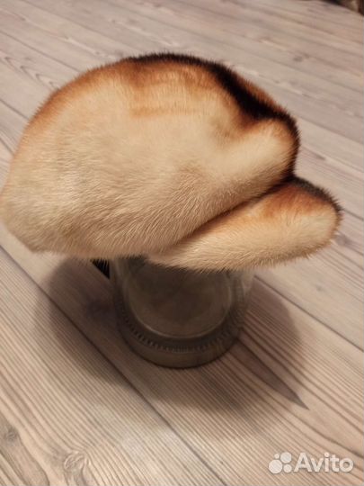 Кепка берет норковая